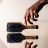 HAIR RITUEL by Sisley The Pocket Brush Radiance & Softness
